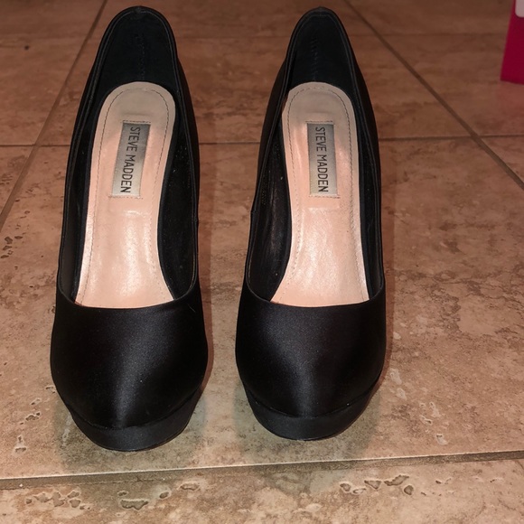 Steve Madden Party heels size 7.5 - Picture 2 of 4